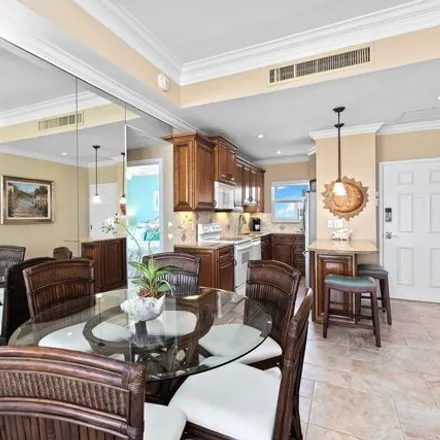Image 7 - Admiralty House, Seaview Court, Marco Island, FL 33937, USA - Condo for sale