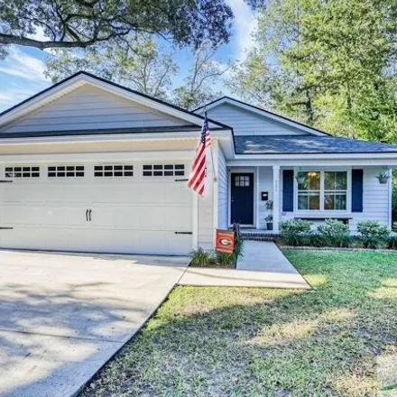 Buy this 3 bed house on 169 Forrest Avenue in Savannah, GA 31404
