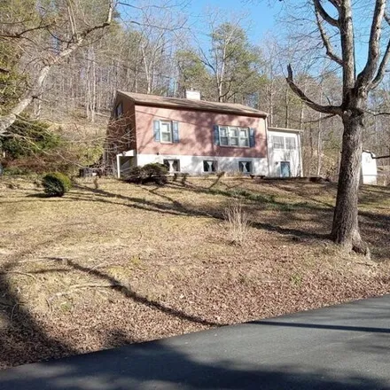Buy this 3 bed house on Business Access Road in Roanoke County, VA 24153