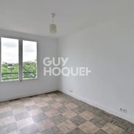 Rent this 4 bed apartment on 38 Rue Danielle Casanova in 93300 Aubervilliers, France