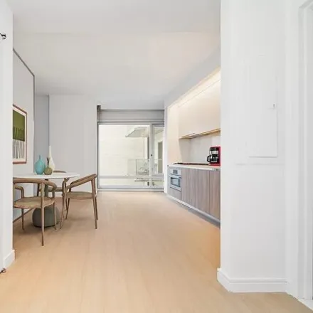 Image 3 - 543 West 43rd Street, New York, NY 10036, USA - Apartment for rent