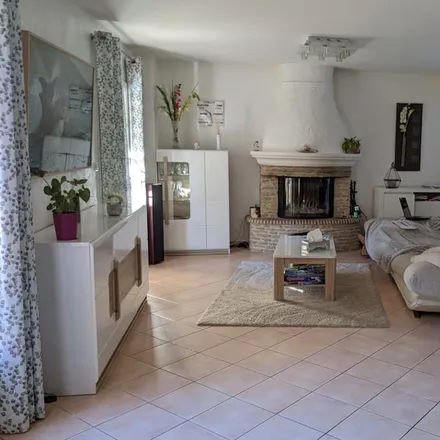 Image 2 - 13109 Simiane-Collongue, France - House for rent