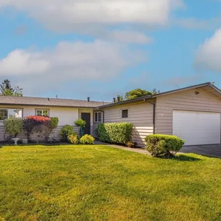 Buy this 3 bed house on 1420 Weaverly Drive in Petaluma, CA 94954