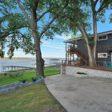 Image 4 - 392 West Lake Drive, Weatherford, TX 76087, USA - House for sale