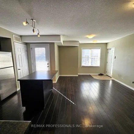 Image 3 - 1478 Highland Road West, Kitchener, ON N2N 3J4, Canada - Townhouse for rent