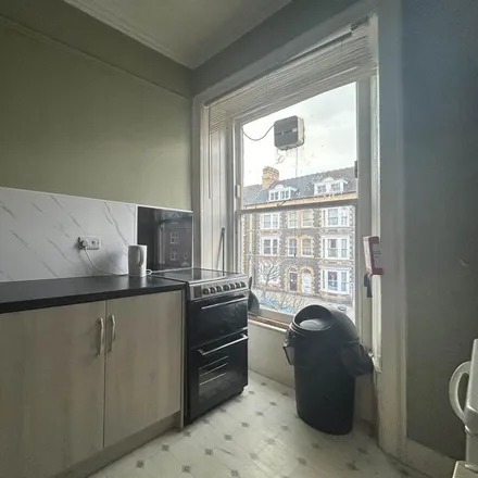 Image 3 - North Parade, Aberystwyth, SY23 2NF, United Kingdom - Room for rent