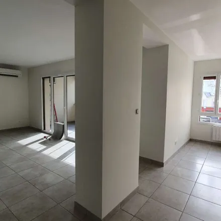 Rent this 3 bed apartment on 40bis Rue Gambetta in 69200 Vénissieux, France
