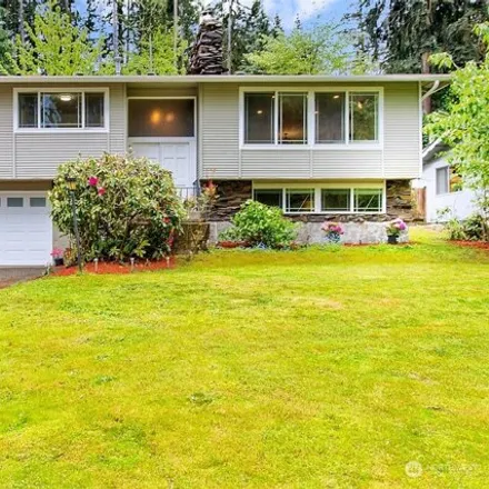 Buy this 5 bed house on 16231 Southeast 42nd Street in Cougar Hills, Bellevue