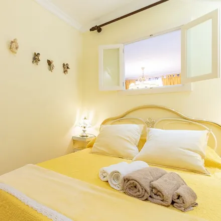 Rent this 1 bed apartment on Estadio de Gran Canaria in Calle Fondos del Segura, 35019 Las Palmas de Gran Canaria