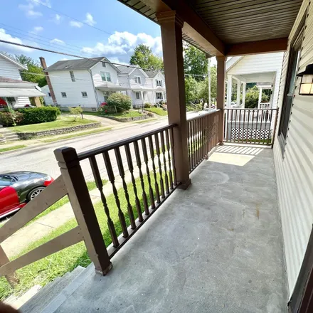 Image 3 - 2735 Alexandria Avenue, Covington, KY 41015, USA - House for sale