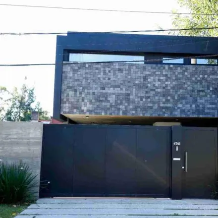 Buy this 2 bed house on Calle 20 in Partido de La Plata, Manuel B. Gonnet