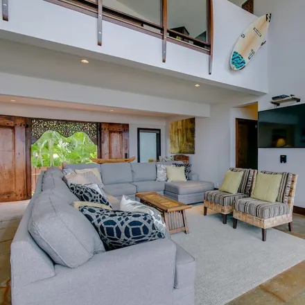 Rent this 4 bed house on Haleiwa