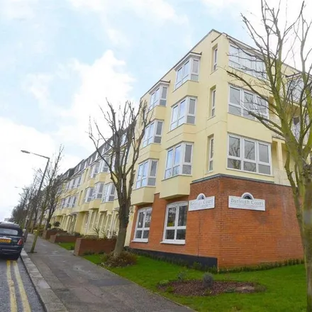 Rent this 1 bed apartment on Station Road in Leigh on Sea, SS0 8SP