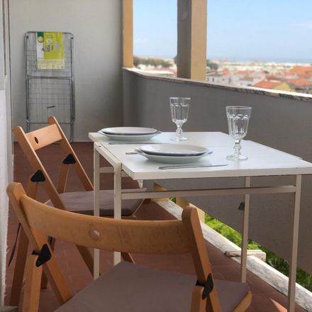 Rent this 1 bed apartment on Rua de Manuel Silvestre da Costa in 2825-359 Costa da Caparica, Portugal