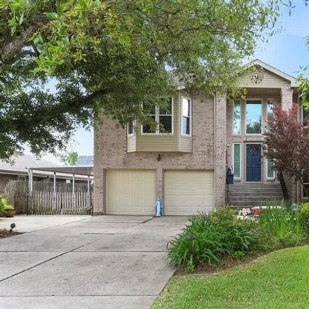Buy this 3 bed house on 4028 Hillcrest Drive in Estelle, Marrero