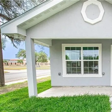 Image 3 - Colston School, North 17th Street, Kingsville, TX 78363, USA - House for sale