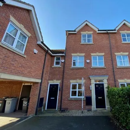 Rent this 3 bed townhouse on Crewe Cabs in 32 Salisbury Close, Crewe