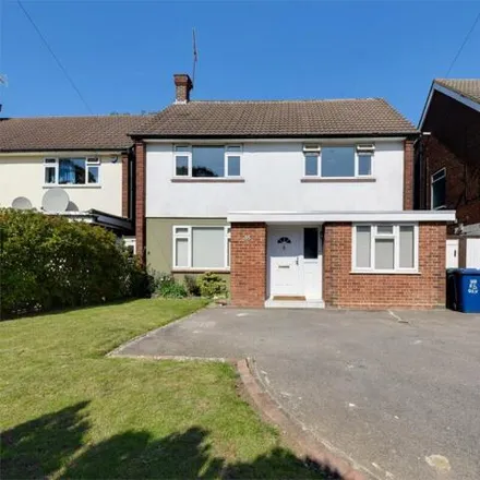 Buy this 6 bed house on Thorneycroft Road in London, N20 9FE