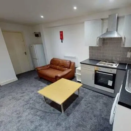 Image 2 - Midland Passage, Leeds, LS6 1BW, United Kingdom - Apartment for rent