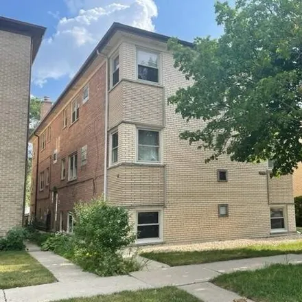 Rent this 2 bed apartment on Elmwood Park Police Department in 7420 West Fullerton Avenue, Elmwood Park