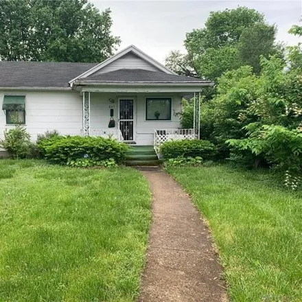 Buy this 2 bed house on 839 Maple Street in Middletown, OH 45044
