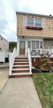 Buy this 3 bed house on 18 Mulberry Avenue in New York, NY 10314
