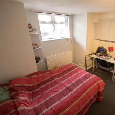 Rent this 1 bed room on Trelawn Terrace in Leeds, LS6 3JQ