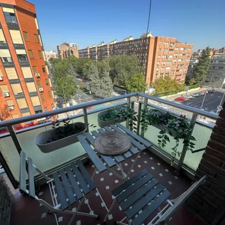 Image 5 - Calle de Cavanilles, 27, 28007 Madrid, Spain - Apartment for rent