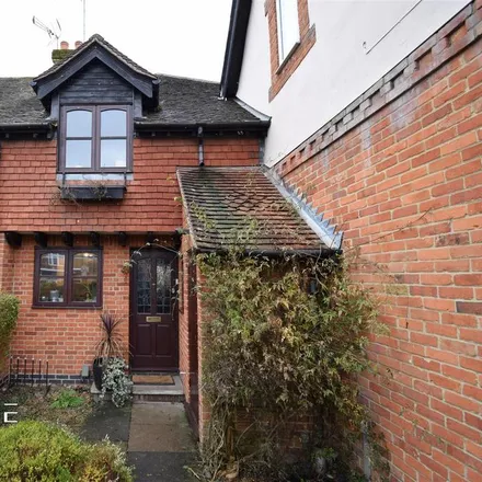 Rent this 2 bed house on Longmeadow Doctor's Surgery in Duckhall Farm, High Street