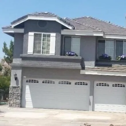 Rent this 4 bed house on 16342 Ridge View Dr in Apple Valley, California