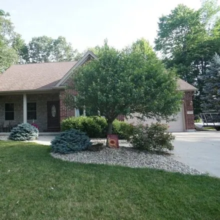Buy this 3 bed house on 374 Woodside Ct in Batesville, Indiana