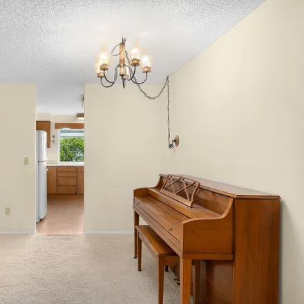 Image 6 - 6217 Southwest Erickson Avenue, Beaverton, OR 97008, USA - Condo for sale