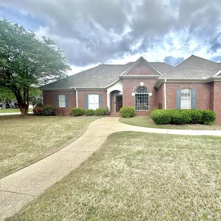 Buy this 3 bed house on 5410 Waterpointe Drive in Tupelo, MS 38801