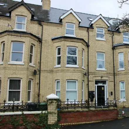 Buy this 1 bed apartment on Ithon Road in Llandrindod Wells, LD1 6AJ