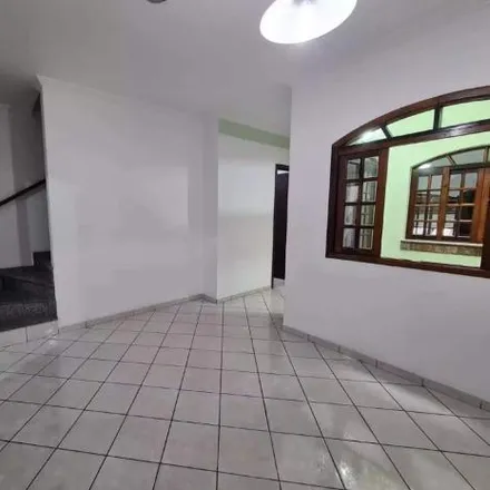 Rent this 3 bed house on Salão do Reino das Testemunhas de Jeová in Rua Caiubi, Jardim Stella