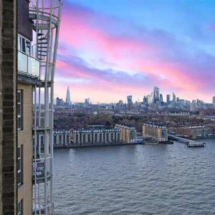 Buy this 1 bed apartment on Cascades Tower in 4 Westferry Road, Canary Wharf
