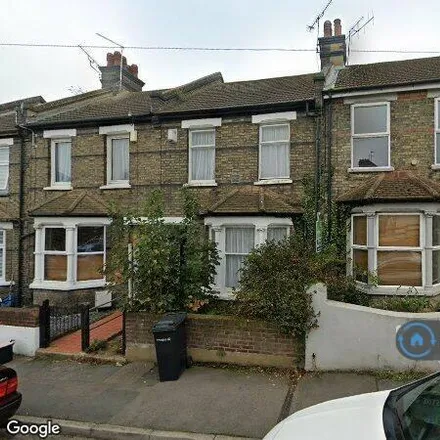 Rent this 3 bed townhouse on Russell Road in Gravesend, DA12 2RT