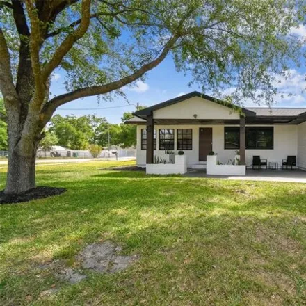 Buy this 2 bed house on 5486 17th Street in Zephyrhills, FL 33542