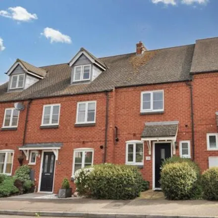 Buy this 2 bed townhouse on Mawsley Chase in Mawsley, NN14 1TQ