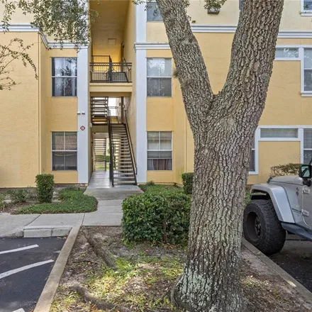 Buy this 2 bed condo on Fennell Street in Maitland, FL 32810