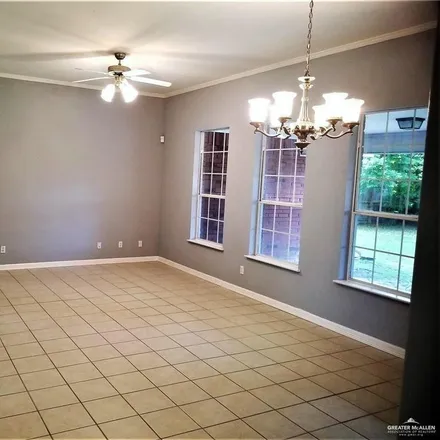 Image 2 - East 22nd Street, Stewart Place Colonia, Mission, TX 78572, USA - House for sale