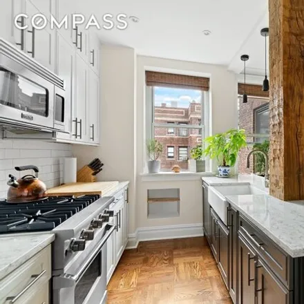 Image 3 - 37-22 80th Street, New York, NY 11372, USA - Apartment for sale