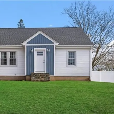 Buy this 3 bed house on 4 Wedgewood Drive in Middletown, RI 02842