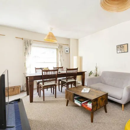 Rent this 1 bed apartment on 8 Barnsbury Terrace in London, N1 1JH