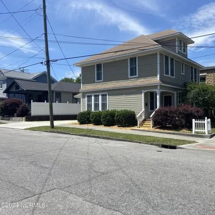 Rent this 4 bed house on 821 Orange St in Wilmington, North Carolina