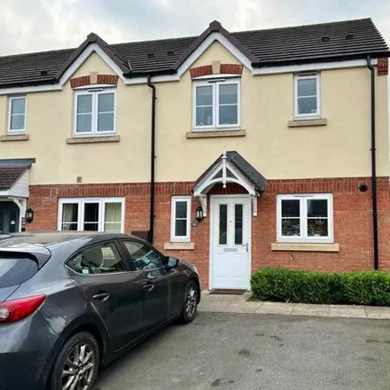 Buy this 3 bed townhouse on Holdgate Drive in Shrewsbury, SY1 4TG