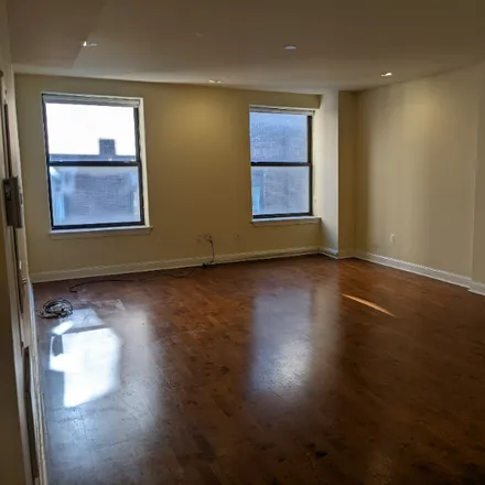 Rent this 2 bed apartment on 707 Chestnut Street