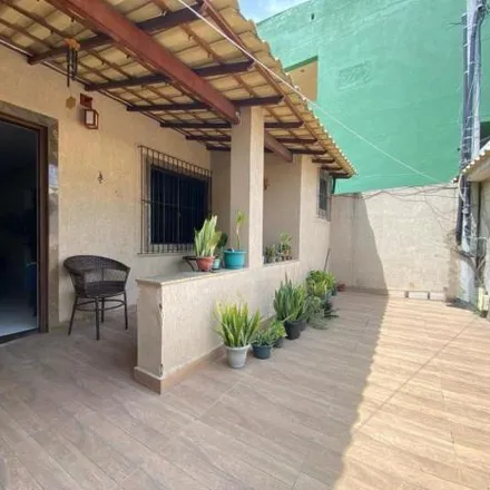 Buy this 4 bed house on Rua Ocidental in Rancho Novo, Nova Iguaçu - RJ