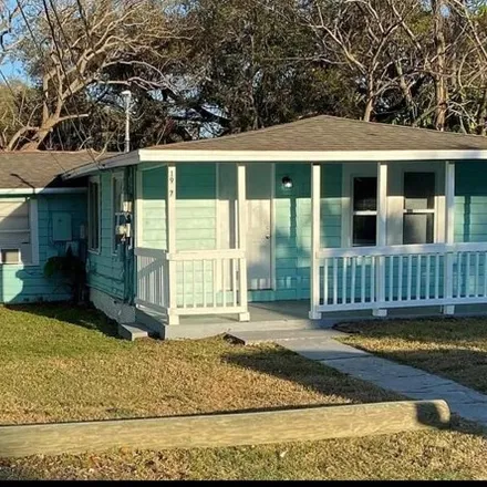 Rent this 3 bed house on 1909 Macomber Avenue in Clearwater, FL 33755