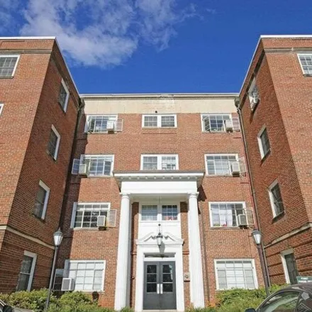 Image 1 - 32 University Circle, Charlottesville, VA 22903, USA - Apartment for rent